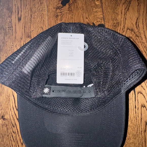 NWT Athleta Icon Black Trucker Hat - Picture 3 of 3